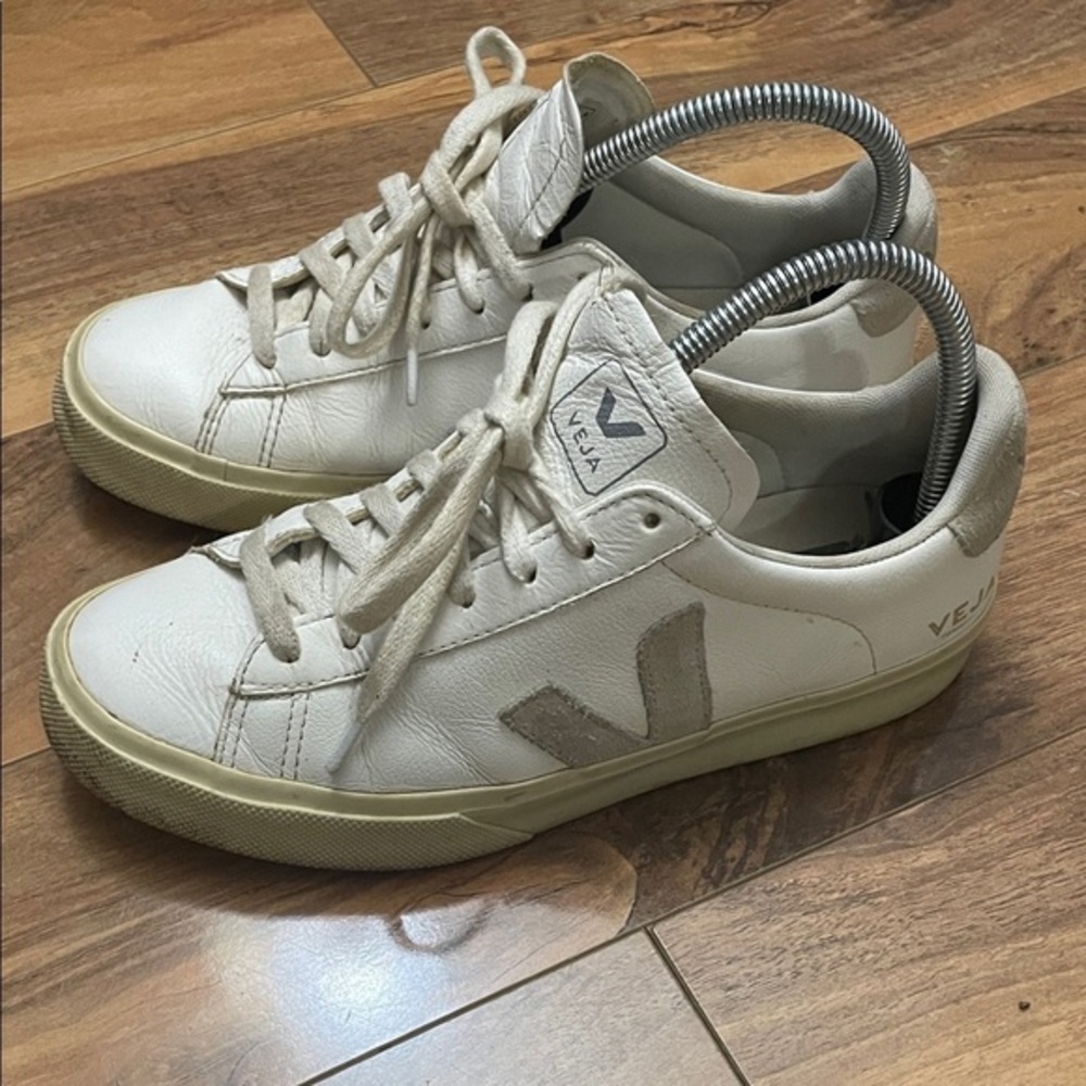 Veja White and Off-White V-10 Leather Sneakers